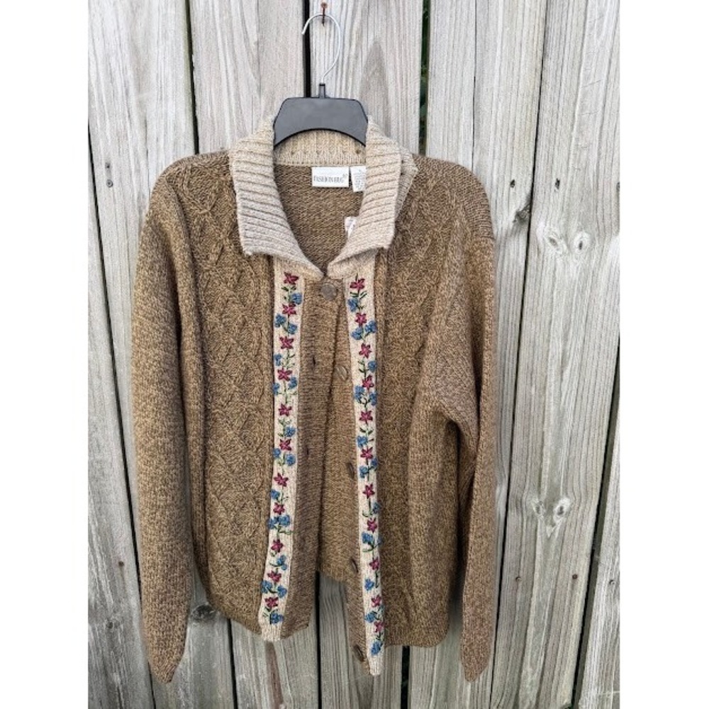 Cottagecore Grandma Core Fashion Bug Cardigan XL Brown Floral Embroidered Cable